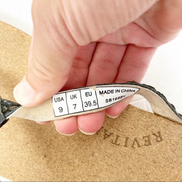 Revitalign Black Flip Flops Sz 9 - Picture 7 of 8